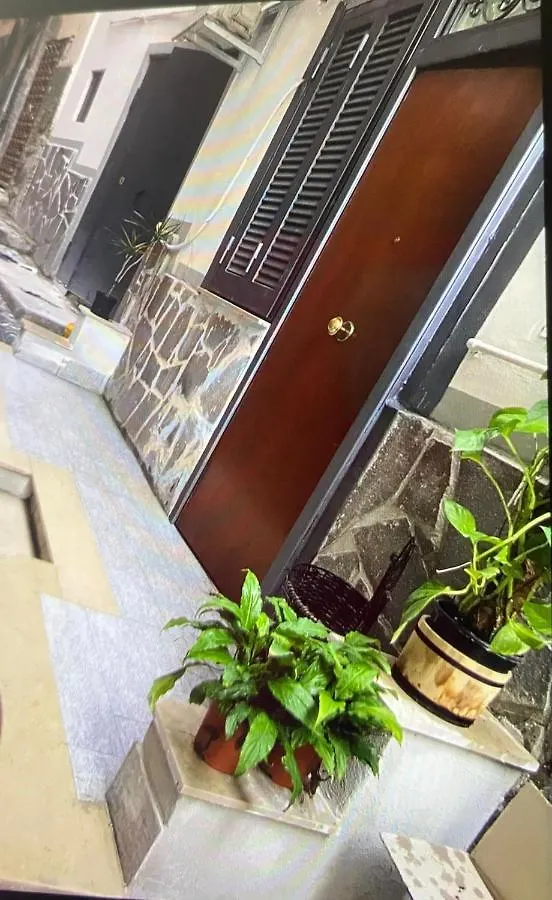 Casa Mari' Centro Storico Vicino Hotel Caracciolo Naples